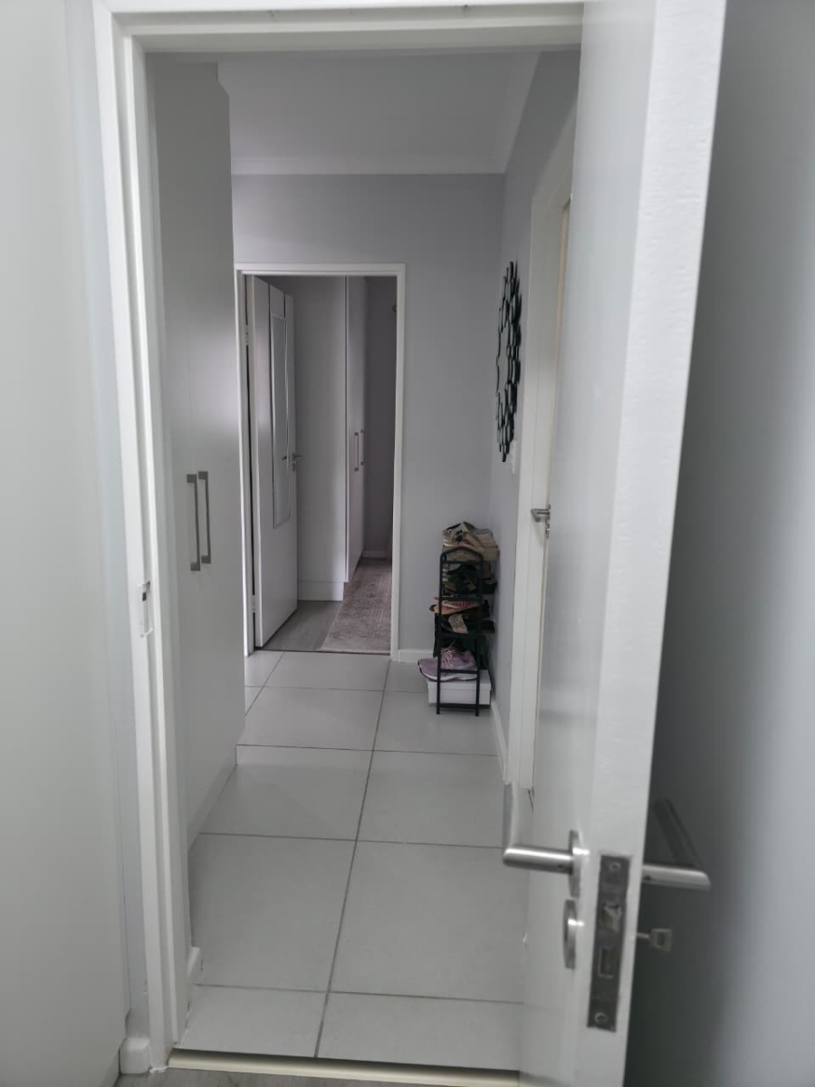 2 Bedroom Property for Sale in Burgundy Estate Western Cape